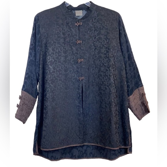 Chinese Exotic Tang silk & wool traditional jacquard over coat. Size S/M GUC